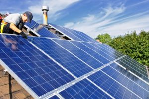 Solar Panels: How to know if your roof is ready to install them